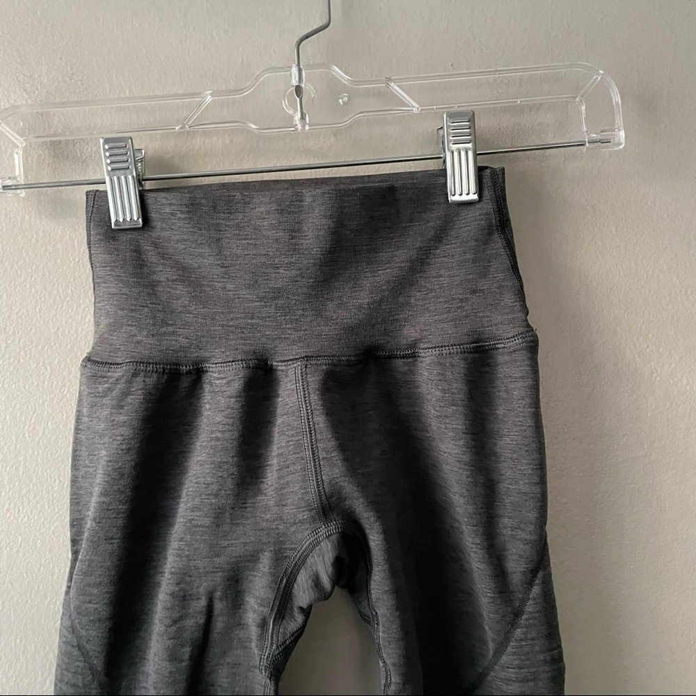 Alphalete legging - Picture 3 of 9